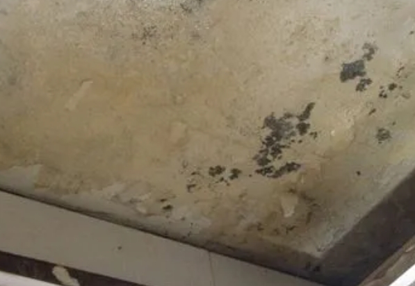 顺河阳台漏水维修公司分享下顺河卫生间渗水维修需要注意哪些问题。