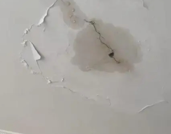 顺河阳台漏水维修公司分享下屋面防水工程质量问题原因分析